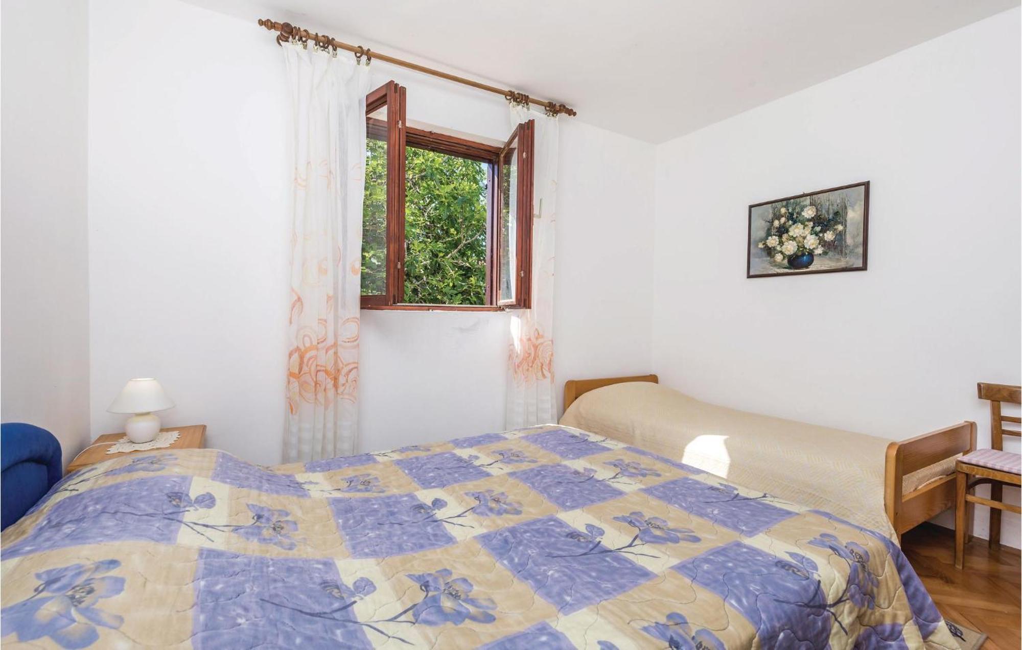 Stunning Apartment In Barbat-Rab With Wifi Barbat na Rabu ภายนอก รูปภาพ