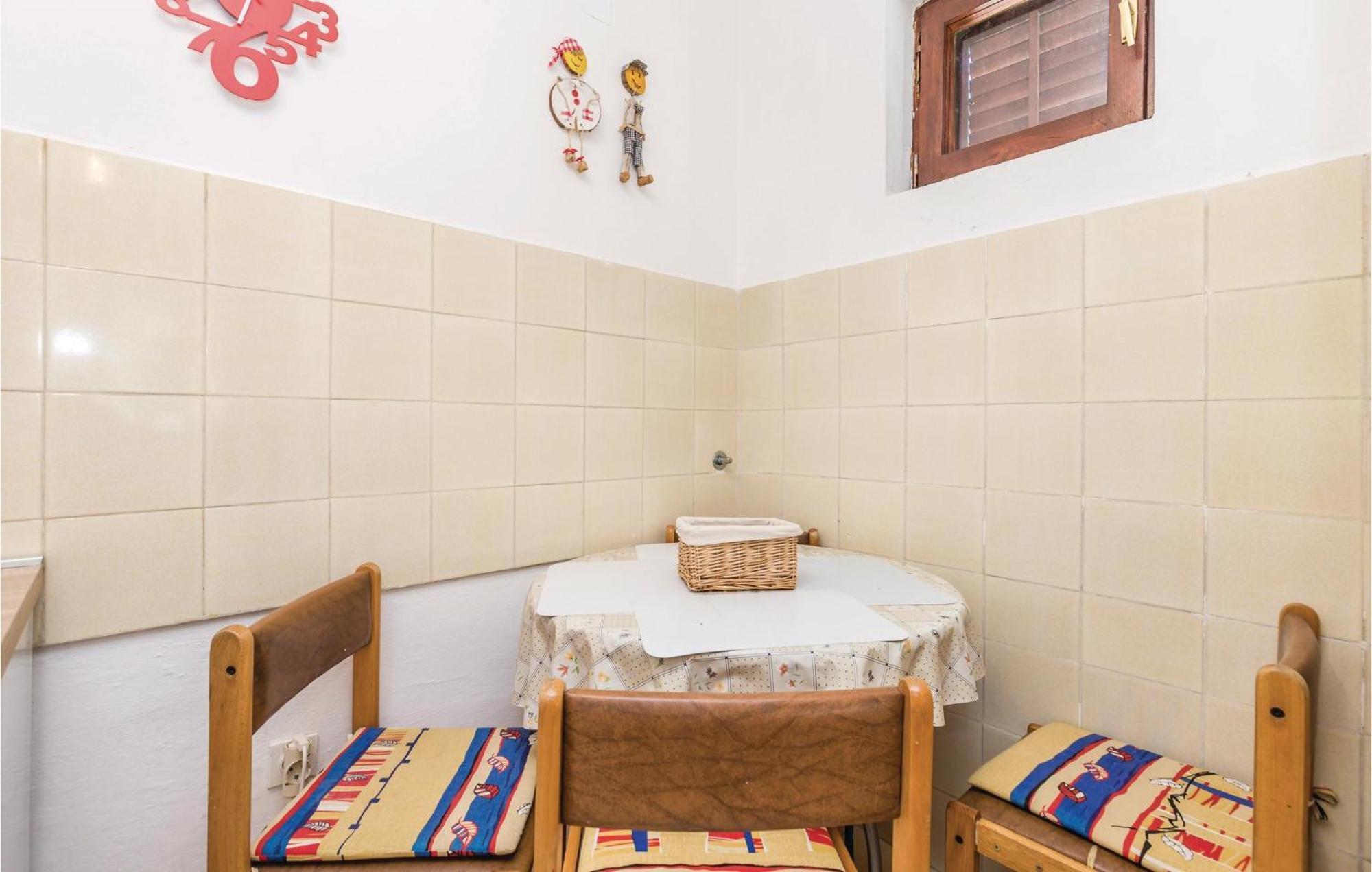 Stunning Apartment In Barbat-Rab With Wifi Barbat na Rabu ภายนอก รูปภาพ