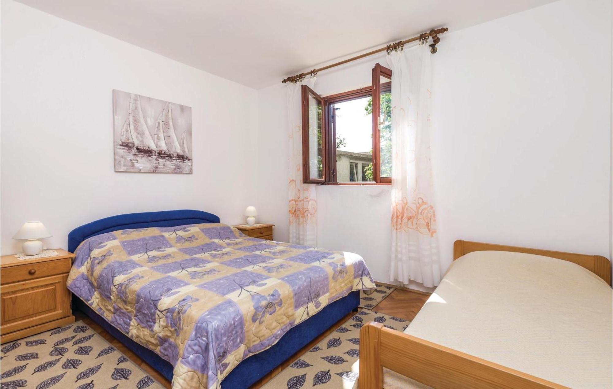 Stunning Apartment In Barbat-Rab With Wifi Barbat na Rabu ภายนอก รูปภาพ